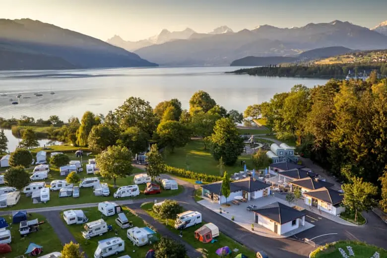 TCS Camping - Lac de Thoune | Suisse